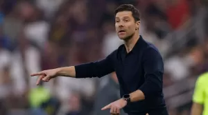 皇马25岁巨星成阿隆索救星!首发5场造6球，率队2-1进决赛争冠